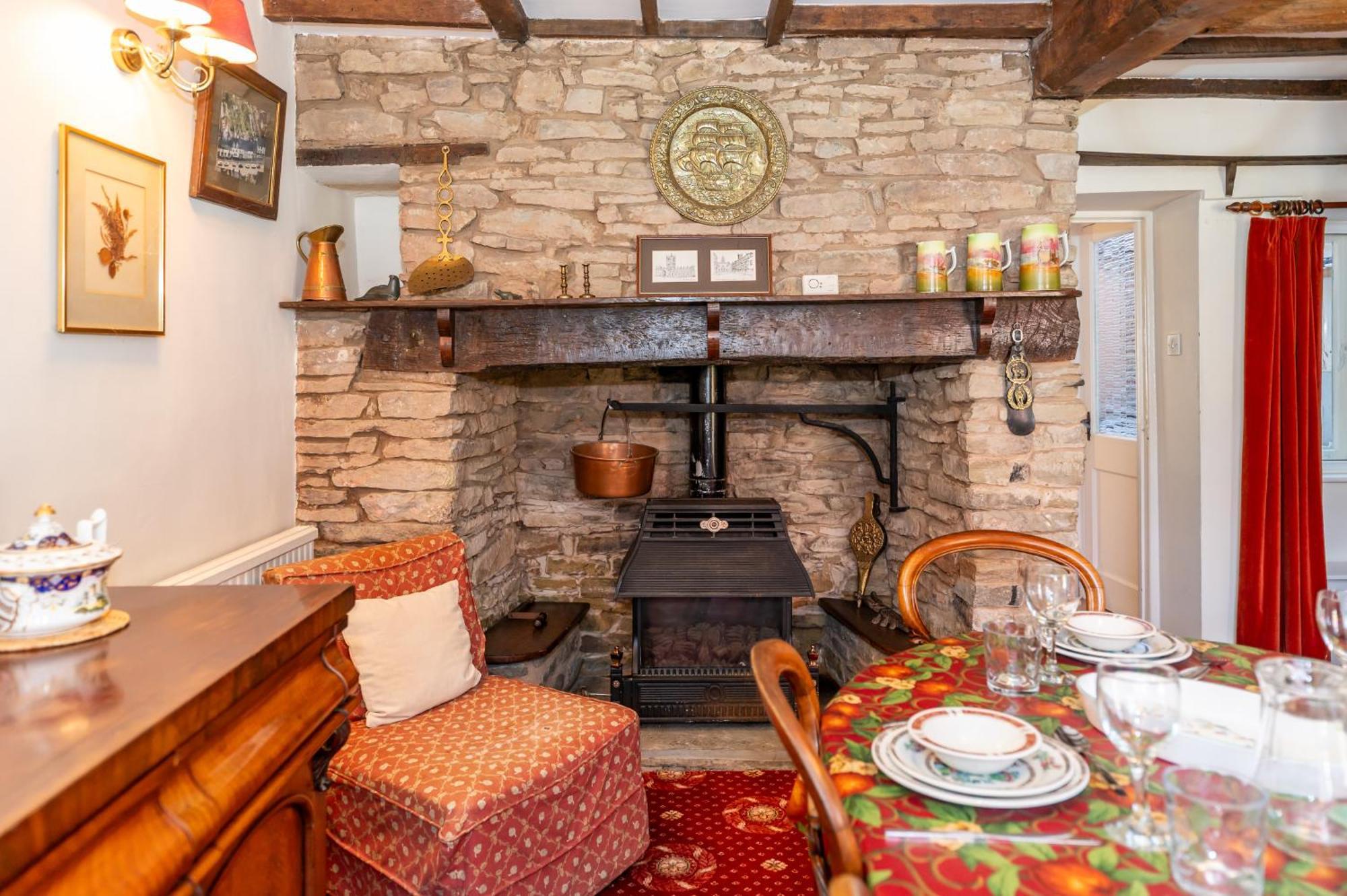 Toad Hall ลุดโลว์ ภายนอก รูปภาพ